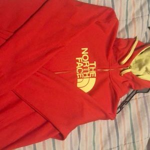 Woman’s northface zip up